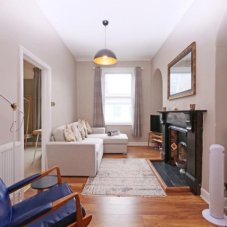 Fifth Quarter Apartment With Free Parking Йорк Екстер'єр фото