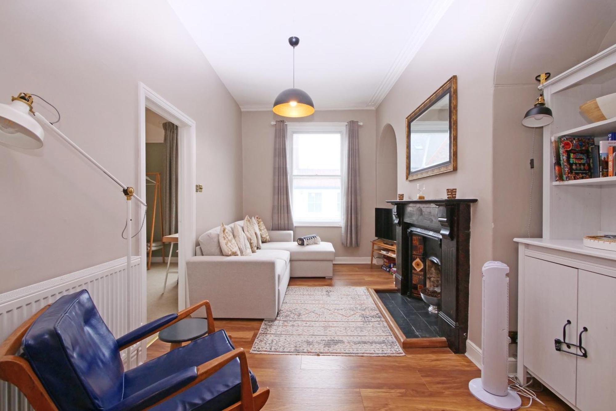 Fifth Quarter Apartment With Free Parking Йорк Екстер'єр фото