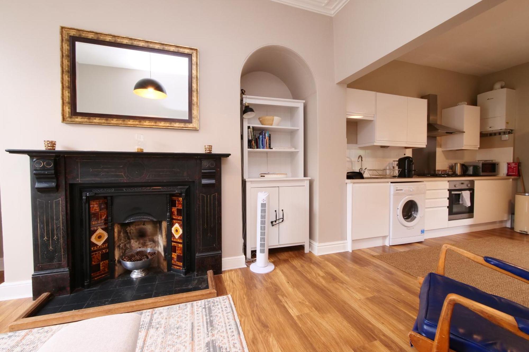Fifth Quarter Apartment With Free Parking Йорк Екстер'єр фото