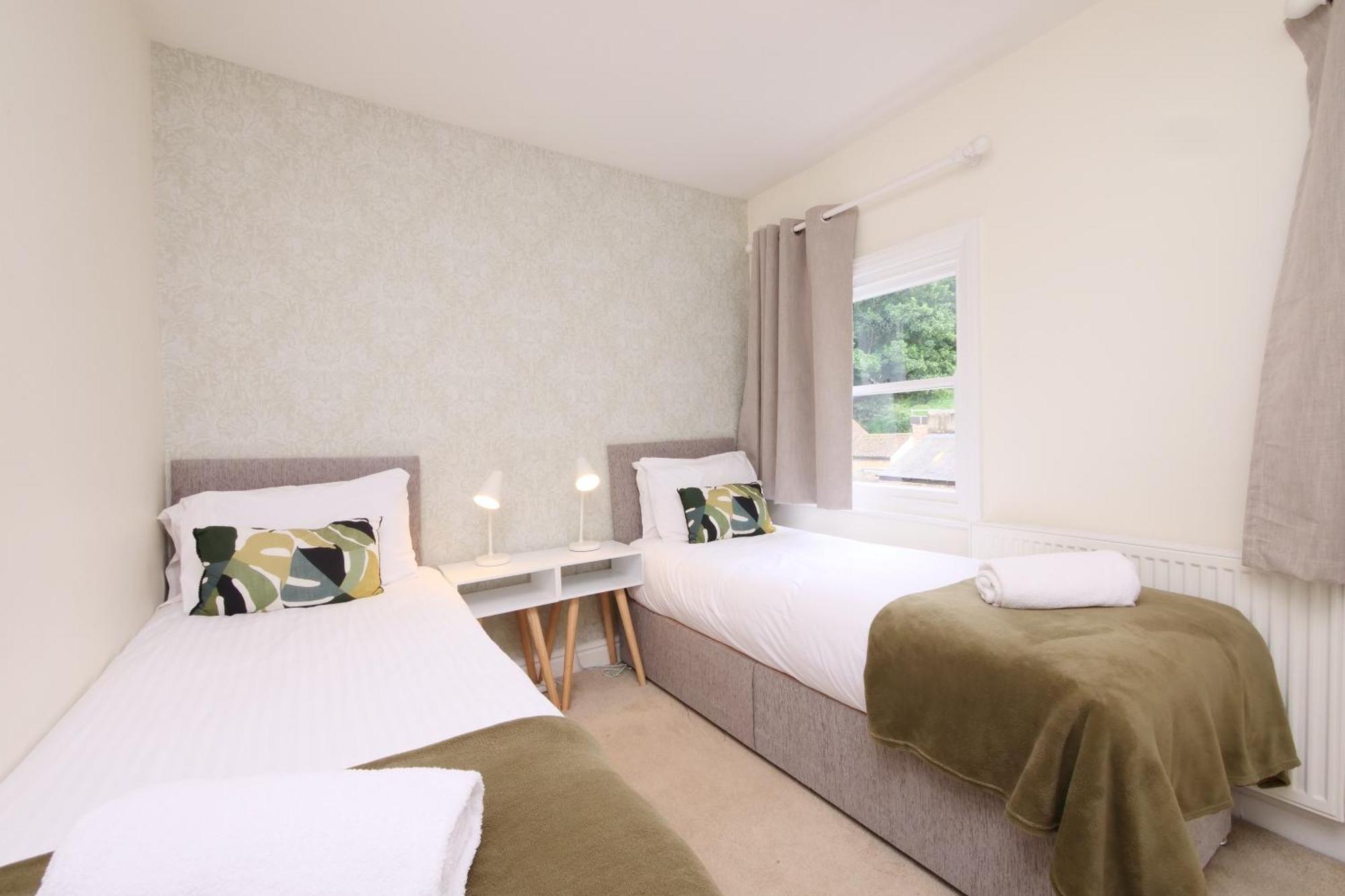 Fifth Quarter Apartment With Free Parking Йорк Екстер'єр фото